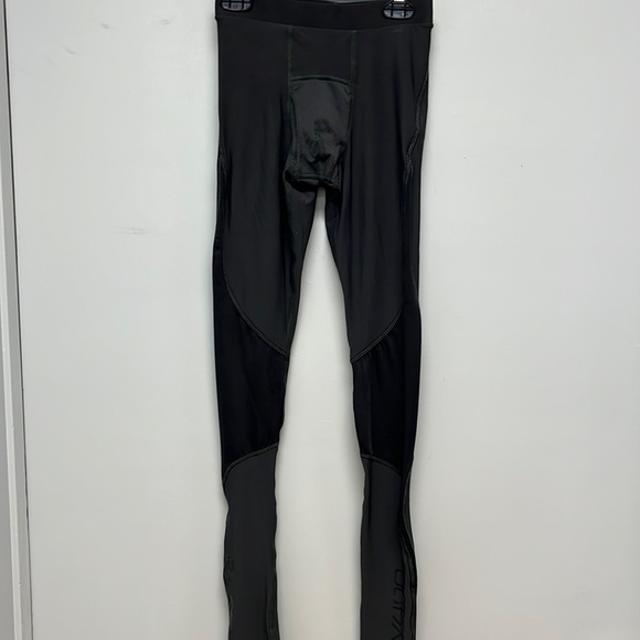 Skins compression leggings! NICE! - Picture 1 of 6